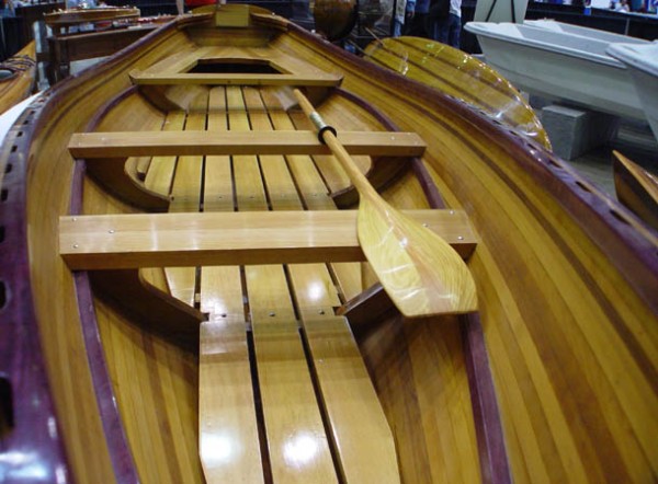 How to build a wooden boat- David C McIntosh: This book details the ...